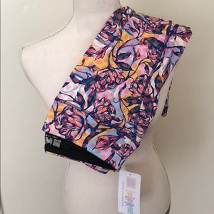 Lularoe Jade Capri workout pants